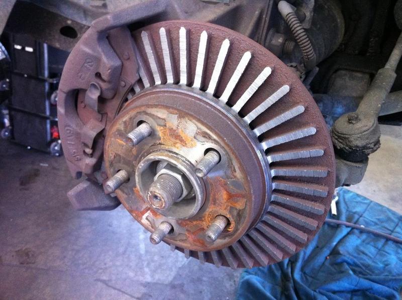 63275d1384882119-should-garage-sell-car-100%25-worn-brake-discs-brake-rotor1347755845-jpg