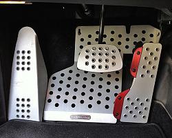 Group Buy: Aluminum pedal sets for both Automatic and Manual-rennline-pedal-997porsche2.jpg