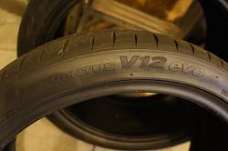 Pair of Hankook Ventus V12 evo 255/35-ZR20 LIKE NEW-dsc00388.jpg