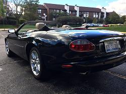 2002 XK8 Convertible Black/Oatmeal-0118f00392ed460c667a9fea4a460b8be62211c276.jpg