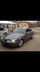 2005 Jaguar S-Type Sport 4.2 V8-front.png