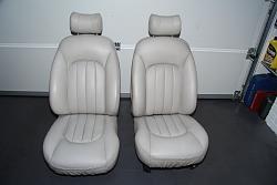 X300 Daimler Six Seats-3-img_2701.jpg