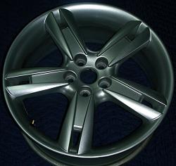 FS: '07 STR Vulcan Wheel 18x8-dscn2104.jpg