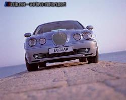 adding fog lights to 2005 str?-jaguar-s-type-r-front-1_15.jpg