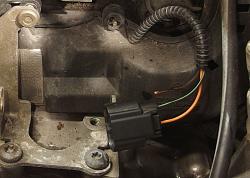 Jelly in one coolant hose?-wire-damage.jpg