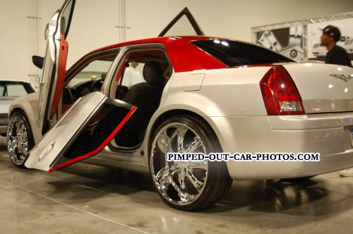 Name:  pimped-out-300-chrysler.jpg
Views: 1506
Size:  30.8 KB