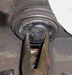  Replacing Brembo pads-pliers-brake-piston.jpg