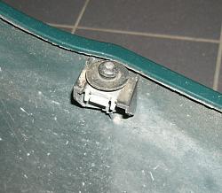 Front wheel liner loose-clip-arrangement.jpg