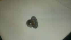 2002 s type   broken Lug-imag0845.jpg