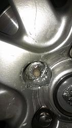 2002 s type   broken Lug-imag0895.jpg