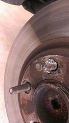 2002 s type   broken Lug-imag0928.jpg