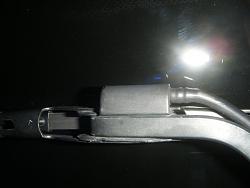  Wiper blade removal-dscf8845.jpg