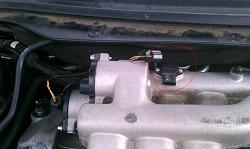 sensor on back of intake? what is it?-intake-sensor.jpg