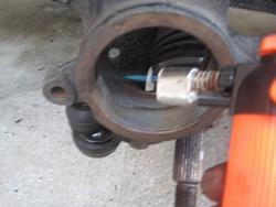 Front Wheel Bearing DIY with Photo's-19.jpg