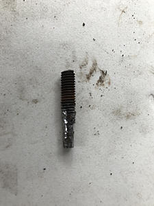 Battery replacement - broken bolt-photo698.jpg