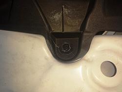 Broken headlight mounts-anybody else?-2014-01-31-07.54.09.jpg