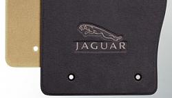 Picture of XFR floor mat in flint with ivory-jaguar-premium-mat.jpg