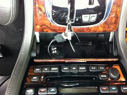 Jaguar ACM Audio Connectivity module ipod interface installation photos-photo-30.jpg