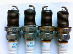 Spark plugs IFR5N-10 v. BKR5EIX-11-photo.jpg