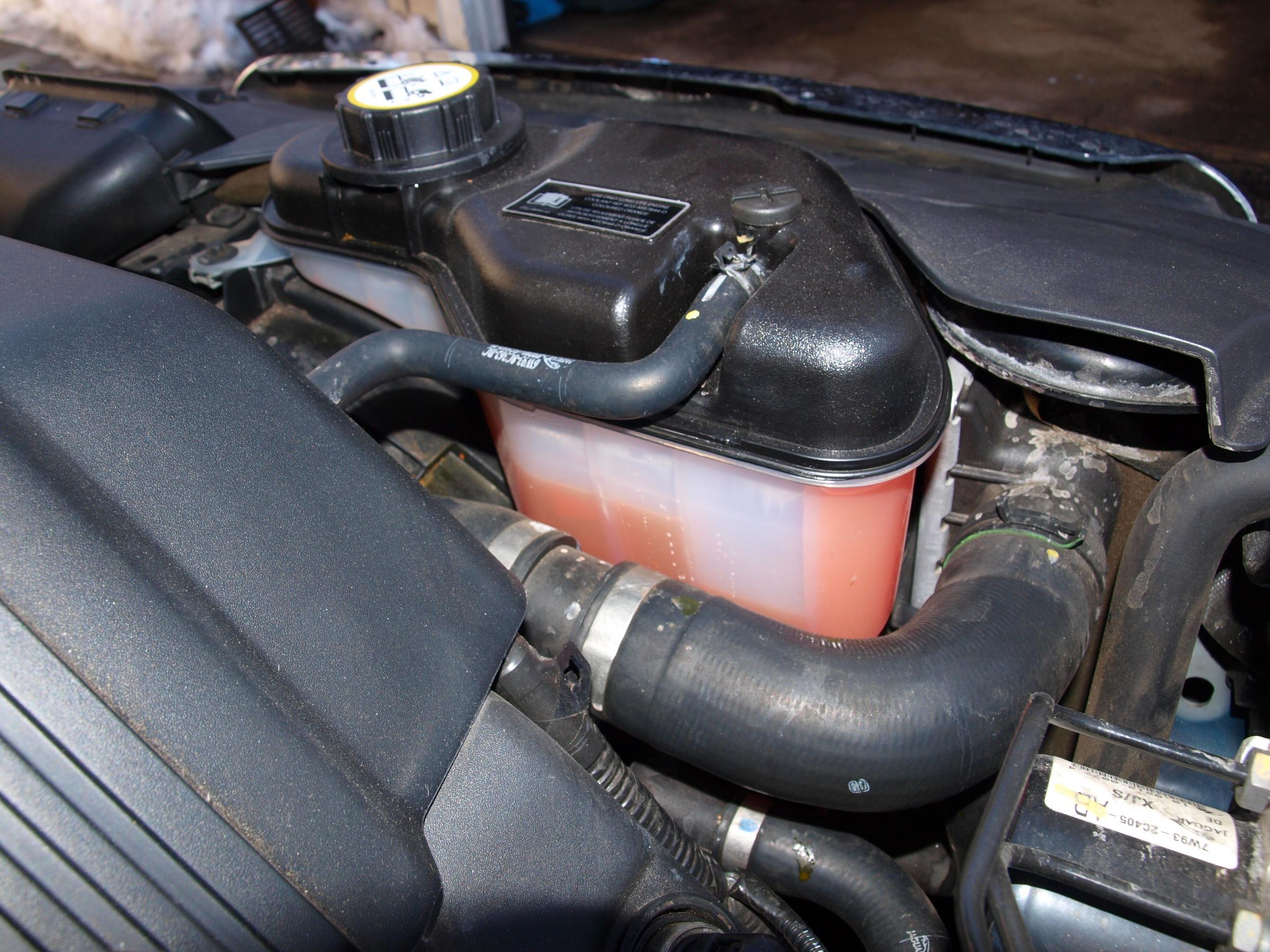 2009 jaguar xf store coolant reservoir