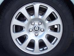 I like my wheels, but chrome is better!-jaguar8.jpg