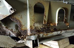 Rustproofing x300-inside-donor-car-lower-sill..jpg