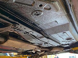 KLC's XJR Ownership Thread-left-side-undercarriage.jpg