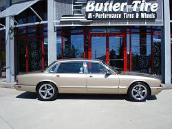 Opinions on Coventry wheel choices-jaguar_xj_with_18in_coventry-hornet_wheels_chrome.jpg