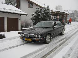 Daimler Super V8 1999 vs 2001?-img_1843.jpg