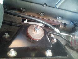 Are these shocks manually adjustable? 2000 XJR-2013-09-05-18.14.59.jpg