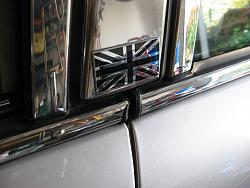 &quot;V8&quot; badge between the windows has to go!-fvy6rvi.jpg