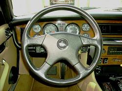 Steering wheel upgrade on my 82 XJ6?-1984-xj6-momo-wheel%5B1%5D.jpg