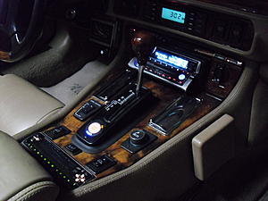 Restomod Jaguar XJS-5a-night-view.jpg