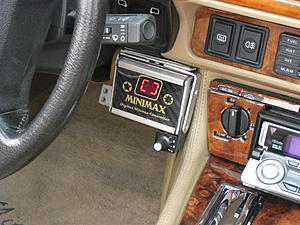 Restomod Jaguar XJS-15-nitrous-digital-controller.jpg