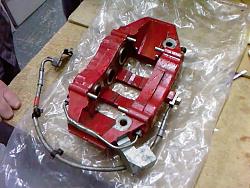 Aluminum block on lower inboard side of Alcon Calipers-cal1.jpg