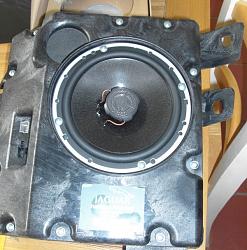 2000 XK8 Rear Speakers-jbl-installed.jpg