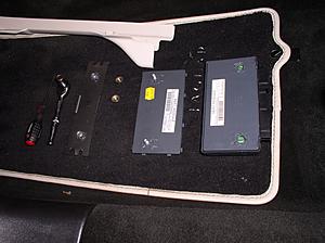 2001 XK8 seat control module-10-passenger-seat-module-removed.jpg