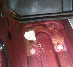 Carpet removal XK8 to enable footwell welding RESOLVED-floor-rot.jpg