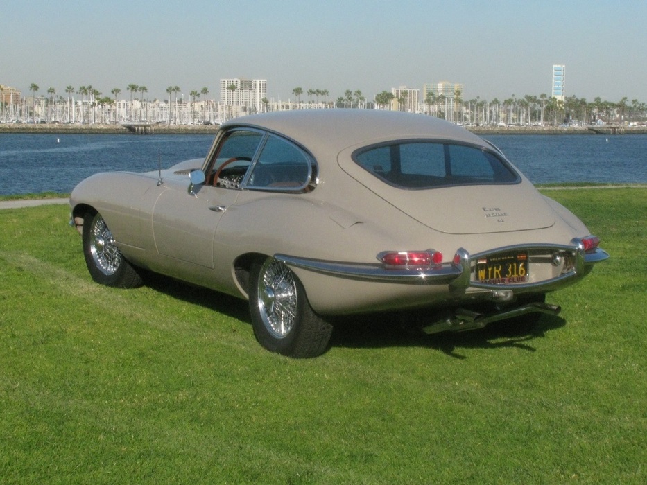 e-type jaguar