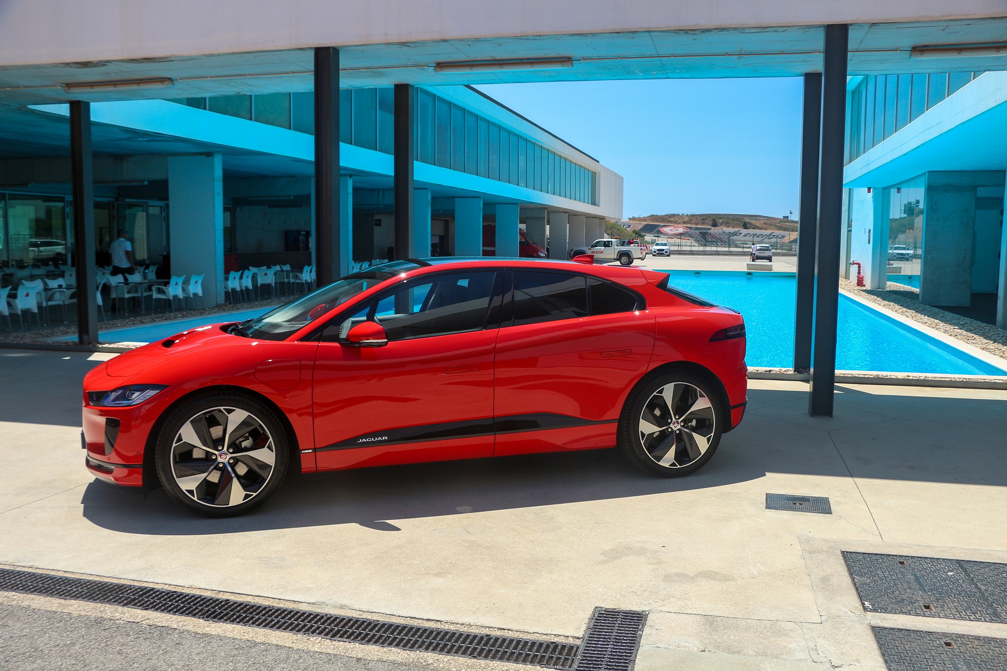 Jaguarforums.com 2018 2019 Jaguar I-PACE EV Electric Vehicle Review News Drive