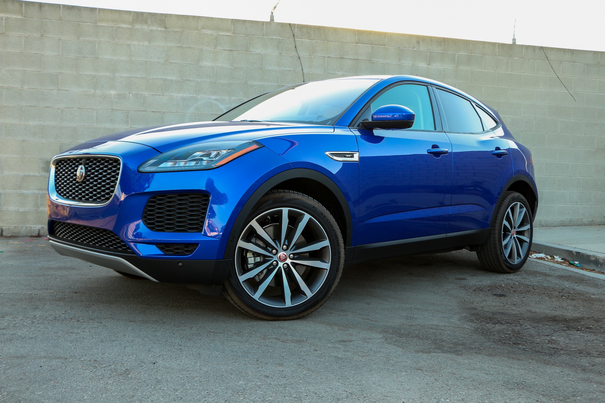 Jaguarforums.com 2018 2019 Jaguar E-PACE SE P250 AWD Review Drive Opinion Interior Exterior