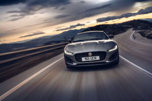 New Jaguar F-TYPE_P300 Coupé RWD_Eiger Grey-19