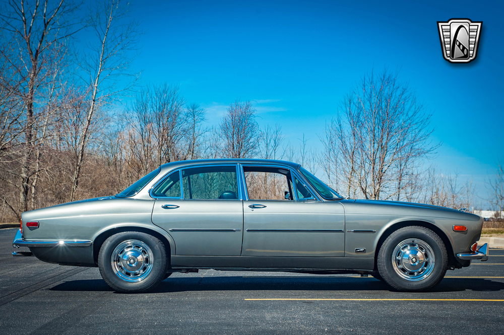 1972 Jaguar XJ6 Restomod