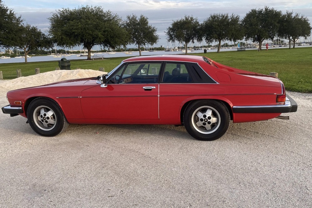 Jaguar XJS V12